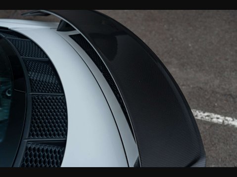 Audi R8 5.2 R8+ Quattro V10 Semi-Auto 4WD 2dr 23