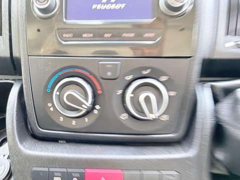 Peugeot Boxer 2.0 BlueHDi 335 Professional Panel Van 5dr Diesel Manual L2 H2 Euro 6 (130 25
