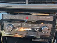 Volkswagen T-Cross R-LINE TDI DSG 26