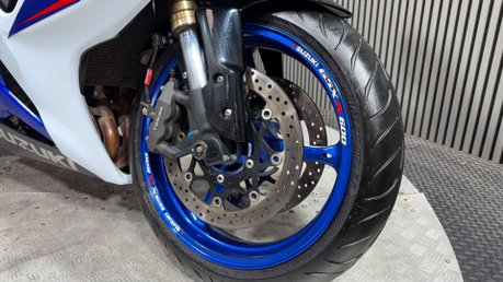 Suzuki GSX-R GSXR600 2008 K7 ONLY 14K NEW MOT 600CC SUPER SPORT 40