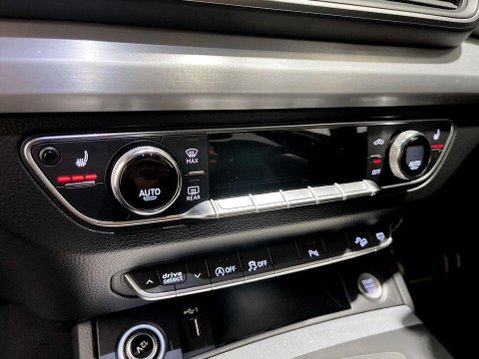 Audi Q5 2.0 TDI 40 S line SUV 5dr Diesel S Tronic quattro Euro 6 (s/s) (190 ps) 22