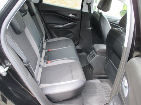 Vauxhall Grandland X 1.2 Turbo Tech Line Nav Euro 6 (s/s) 5dr 30