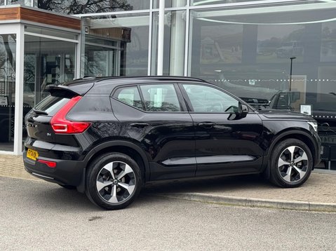 Volvo XC40 B4 PLUS 10