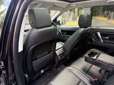 Land Rover Discovery Sport 2.0 Discovery Sport HSE D Auto 4WD 5dr 16