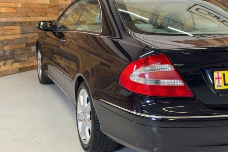 Mercedes-Benz CLK 3.2 CLK320 Elegance Coupe 2dr Petrol Automatic (250 g/km, 215 bhp) 81