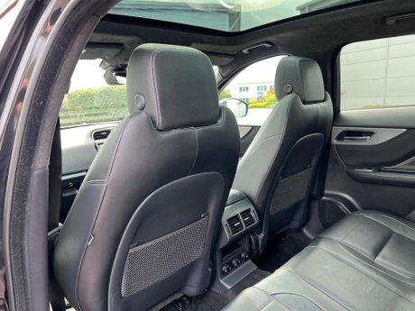 Jaguar F-Pace 2.0 D180 Chequered Flag Auto AWD Euro 6 (s/s) 5dr 32