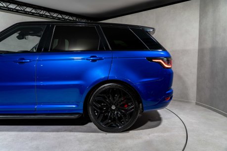 Land Rover Range Rover Sport SVR URBAN EDITION. URBAN EDITION. FIXED SIDE STEPS. PANO ROOF. PIXEL LEDS. 10