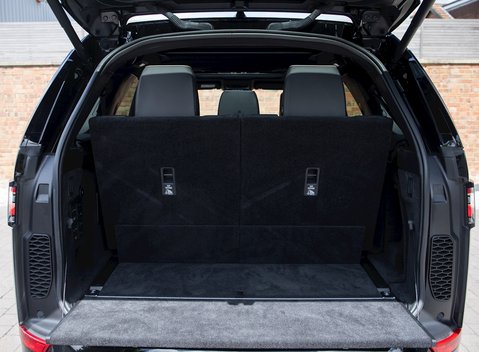 Land Rover Discovery Td6 HSE Luxury 33