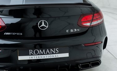 Mercedes-Benz C63 AMG S Coupe 26