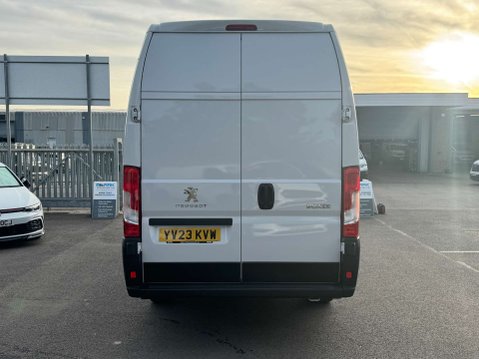 Peugeot Boxer 2.2 BlueHDi 435 Professional Premium + Panel Van 5dr Diesel Manual L4 H3 Eu 22