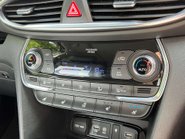 Hyundai SANTA FE 2.2 Santa Fe Premium SE CRDi Auto 4WD 5dr 22
