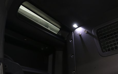 Land Rover Defender D300 Hard Top x-Dynamic HSE - Jump Seat - High Spec Just Serviced - VAT Q 11