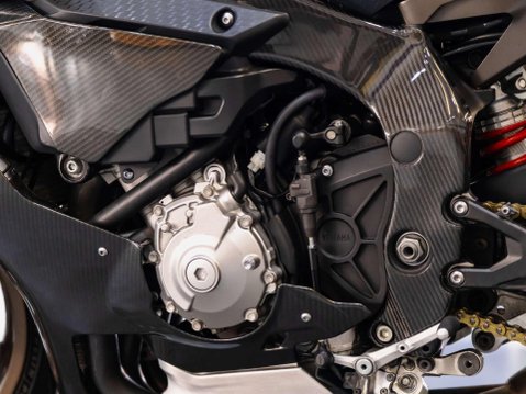 Yamaha R1M 1000 Super Sports Petrol Manual (200 ps) 44