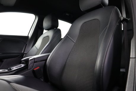 Mercedes-Benz A Class A 180 SPORT EXECUTIVE 40