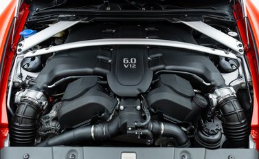 Aston Martin V12 Vantage S Roadster 47