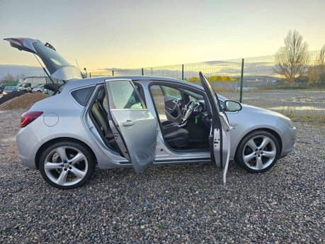 Vauxhall Astra 1.6 16v SRi Auto Euro 5 5dr 15