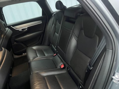 Volvo V90 2.0 D5 PowerPulse Inscription Auto AWD Euro 6 (s/s) 5dr 33