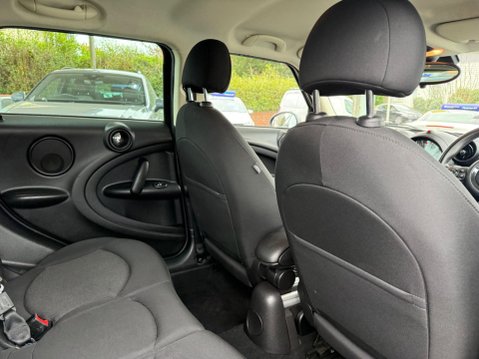 Mini Countryman 2.0 Cooper D Auto Euro 5 5dr 27