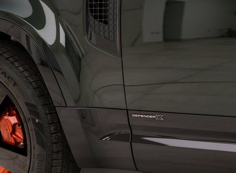 Land Rover Defender 90 X D300 23