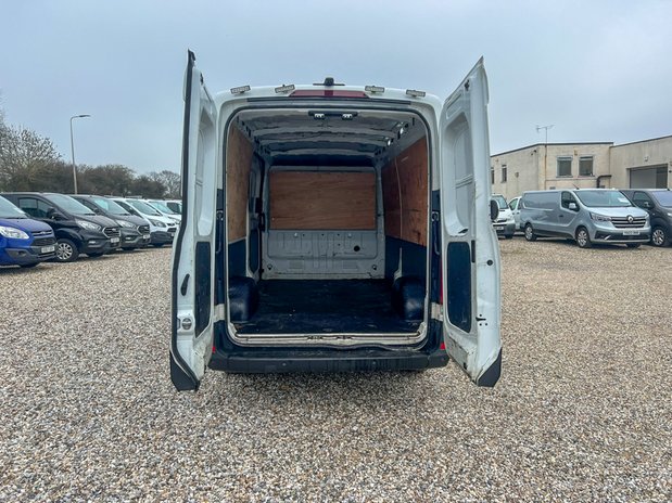 Maxus Deliver 9 LWB L3H2 (SOLD) Medium Roof Alloys Camera Sensors EURO 6 8