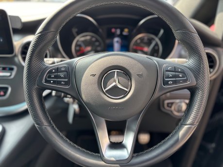 Mercedes-Benz V Class 2.0 V300d AMG Line MPV 5dr Diesel G-Tronic+ Euro 6 (s/s) LWB (237 ps) 28