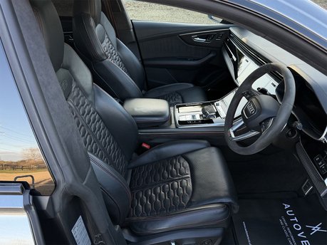 Audi Q8 RS TFSI QUATTRO VORSPRUNG MHEV 38