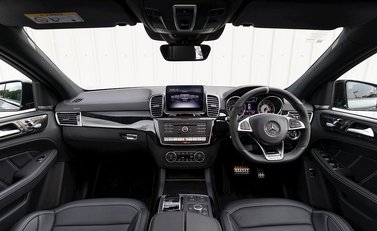 Mercedes-Benz GLE 63 S 4MATIC Night Edition 18