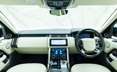 Land Rover Range Rover 4.4 SDV8 Autobiography 17