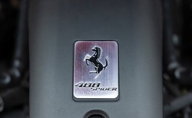 Ferrari 488 SPIDER 46