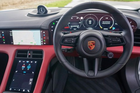 Porsche Taycan Performance Plus 93.4kWh 11