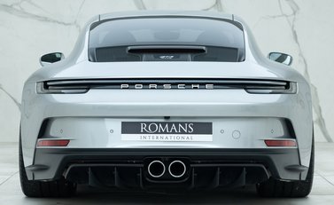 Porsche 911 GT3 Touring (992) 4