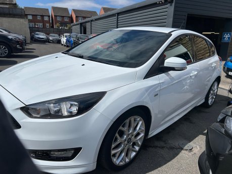 Ford Focus ST-LINE 5