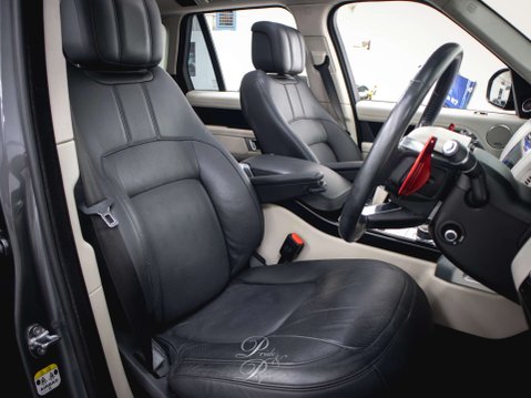 Land Rover Range Rover 3.0 Range Rover Vogue SDV6 Auto 4WD 5dr 13