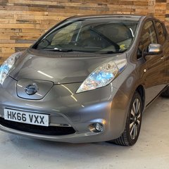 Nissan LEAF 30kWh Tekna Hatchback 5dr Electric Auto (109 bhp) 1
