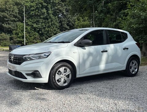 Dacia Sandero 1.0 Sandero Essential SCe 5dr 12
