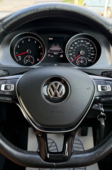 Volkswagen Golf SE TSI BMT - ADAPTIVE CRUISE -MADRID ALLOYS -12 SERVICES -NEW MOT 