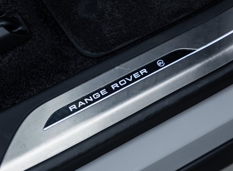 Land Rover Range Rover P510e SV 30