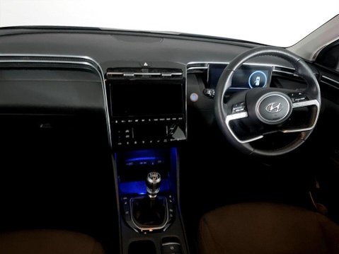 Hyundai TUCSON 1.6 T-GDi Premium SUV 5dr Petrol Manual Euro 6 (s/s) (150 ps) Alloys - Air 18