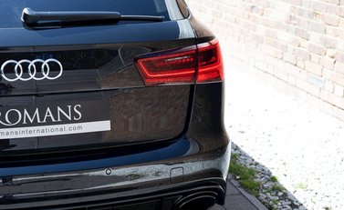 Audi RS6 Avant Performance 25