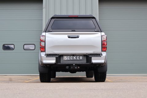 Isuzu D-Max 2026  V-CROSS COMMERCIAL STYLED @ SEEKER ASK ABOUT REAR SEAT CONVERSION 6