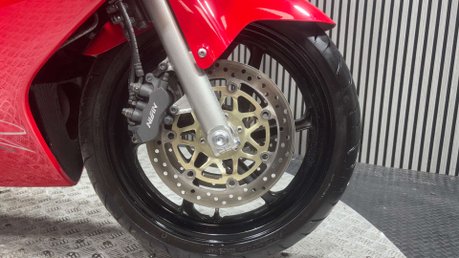 Honda VFR 2001 ONLY 13K FUEL INJECTED NON VTEC 1 OWNER NEW MOT 800CC 27
