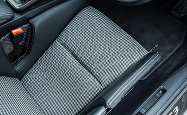 Porsche 911 GT3 Touring (992) 16