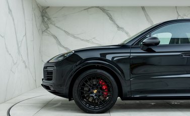Porsche Cayenne GTS Coupe 36