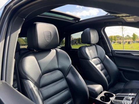 Porsche Macan 3.0 TD V6 S PDK 4WD Euro 6 (s/s) 5dr 29
