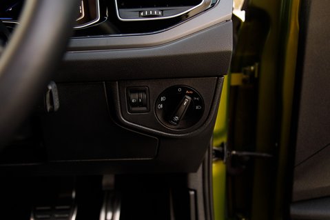 Volkswagen Taigo R-LINE TSI DSG 12