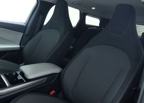 Ford Explorer Standard Range 52kWh Style SUV 5dr Electric Auto (170 ps) 52