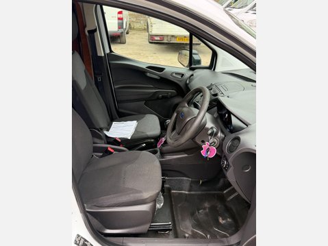 Ford Transit Courier 1.5 TDCi Panel Van 5dr Diesel Manual L1 Euro 6 (SLD) (75 ps) 27