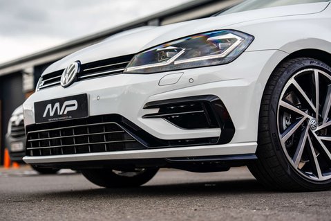 Volkswagen Golf 2.0 Golf R TSi Semi-Auto 4WD 5dr 20
