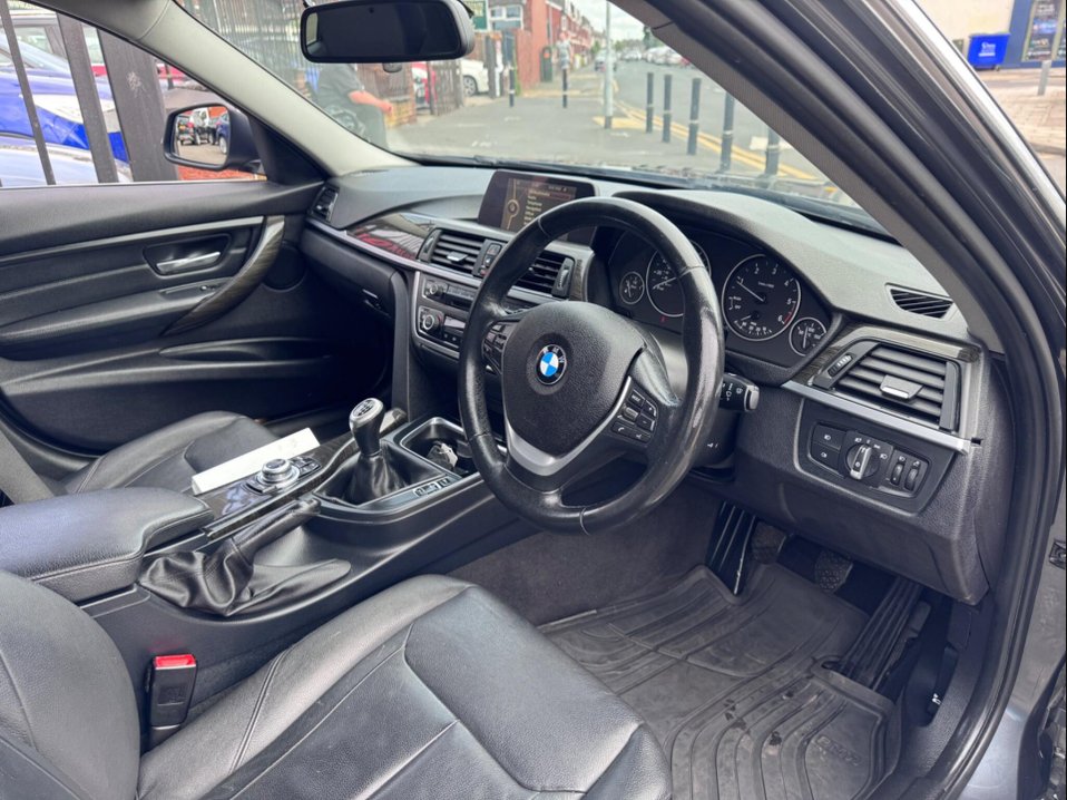 BMW 3 SERIES 2.0 320D LUXURY EURO 5 S S 4DR YEAR 2013 63 MILEAGE...
