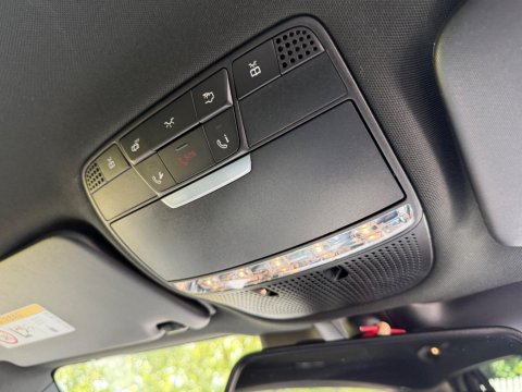 Mercedes-Benz GLC GLC 250 4MATIC AMG LINE 37